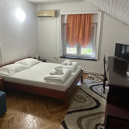 公寓式酒店 Prenociste Regina 3*