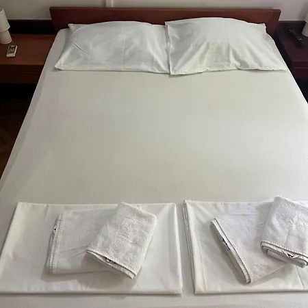 Prenociste Regina 3* 帕利克